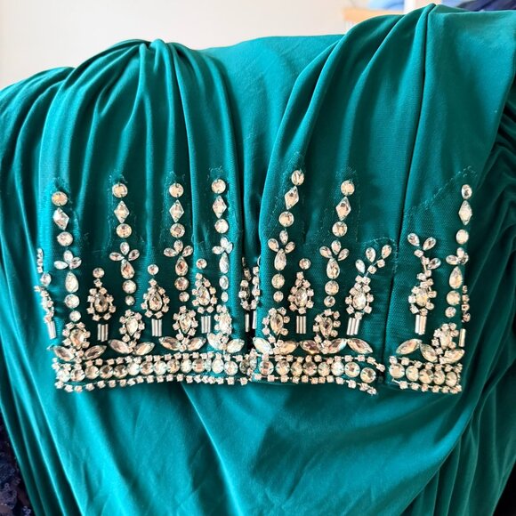 Mac Duggal Green Formal Dress - Picture 6 of 7